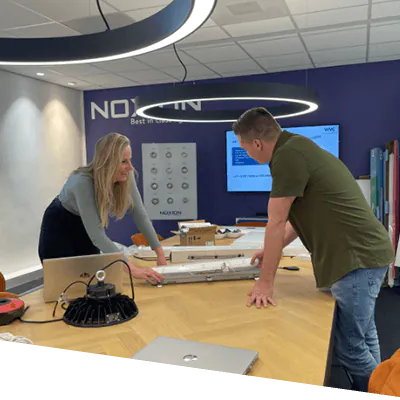 Sales Manager bieten technische Hilfe